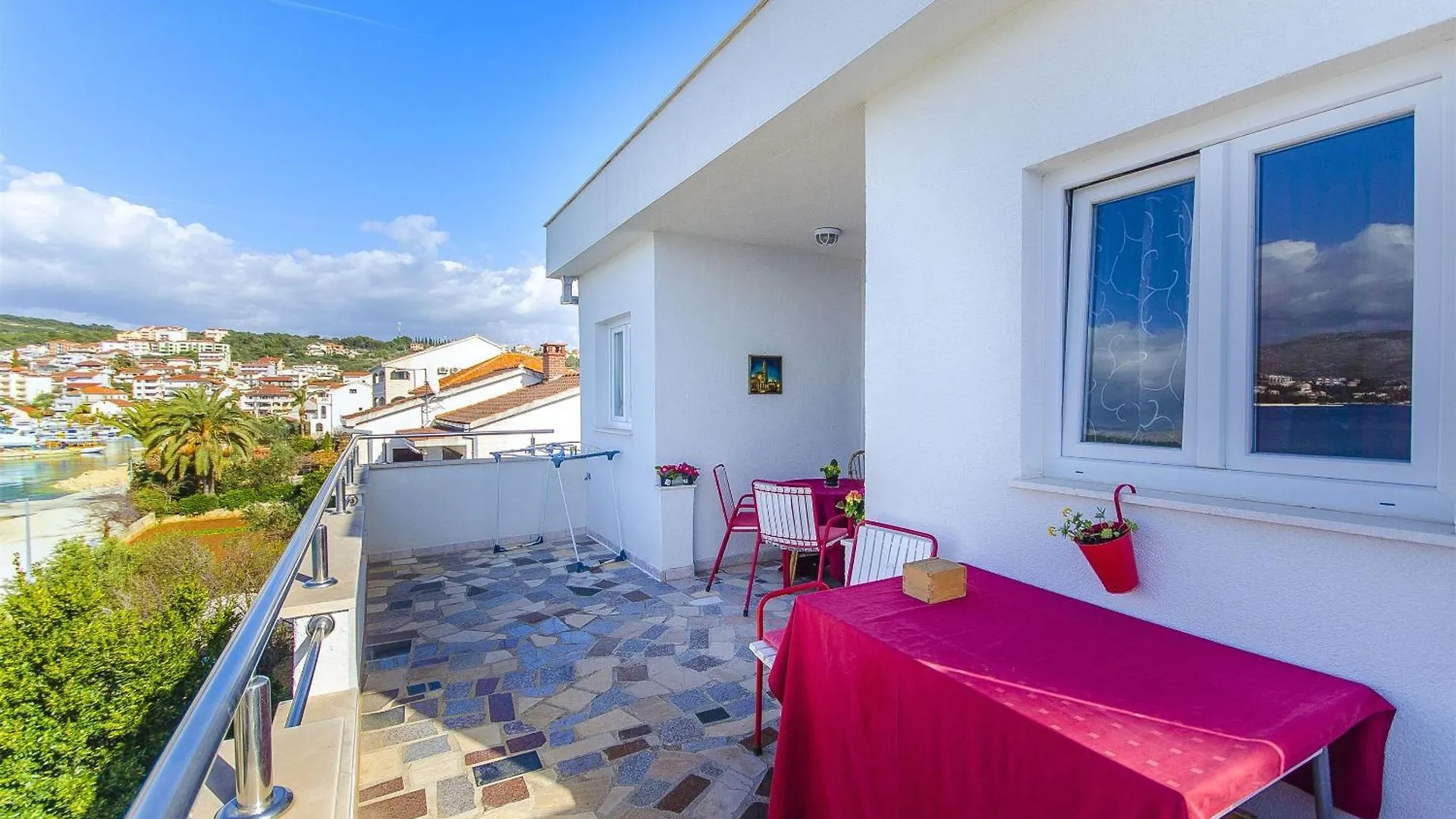 Apartments Duga - Beachfront & Seaview Trogir