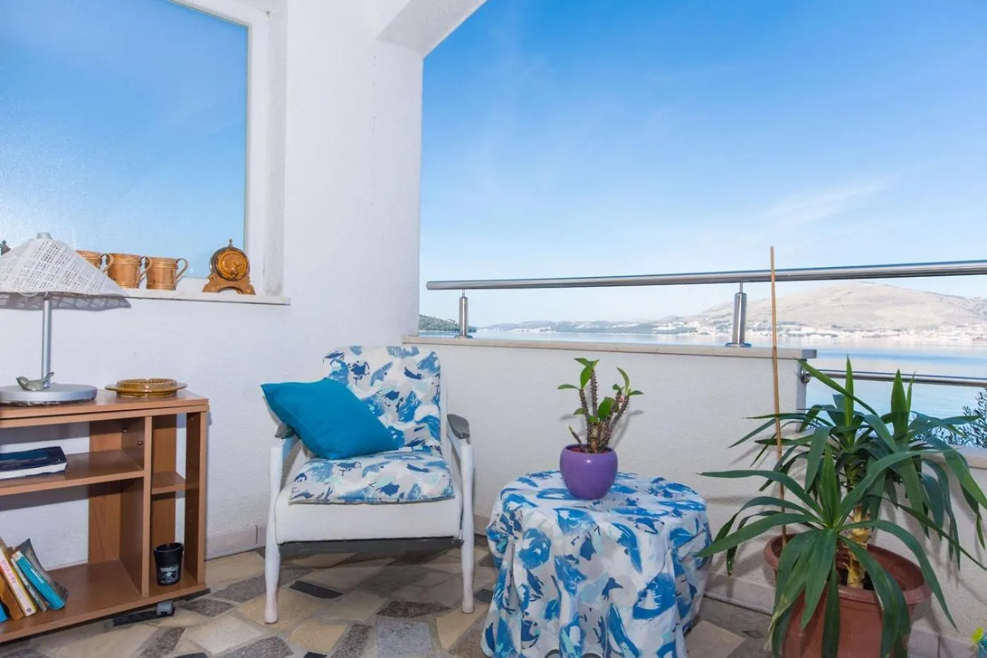 Apartments Duga - Beachfront & Seaview Trogir 0*,  Croatia