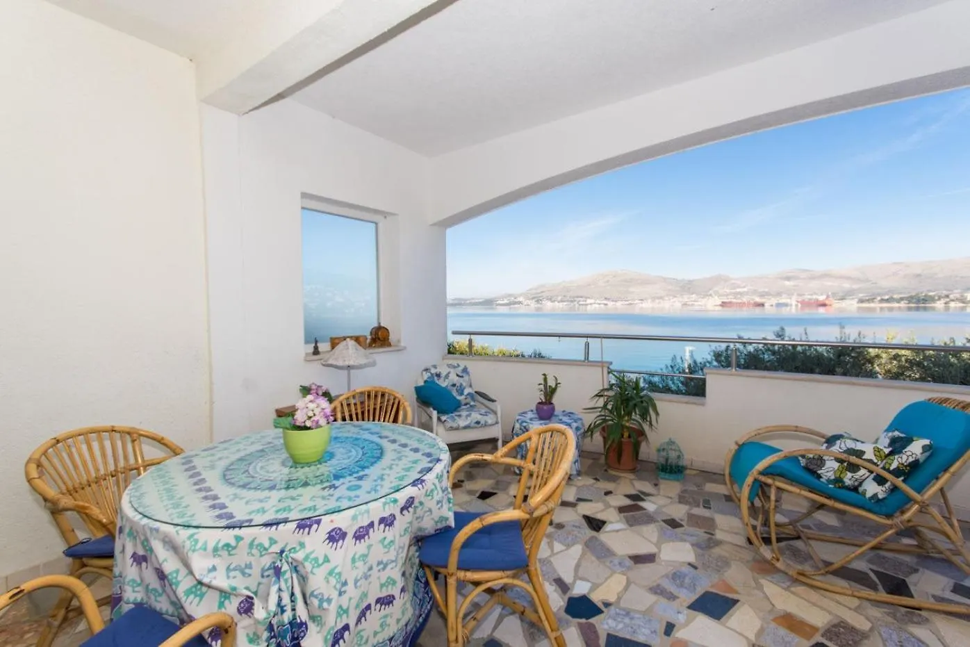 Apartments Duga - Beachfront & Seaview Trogir