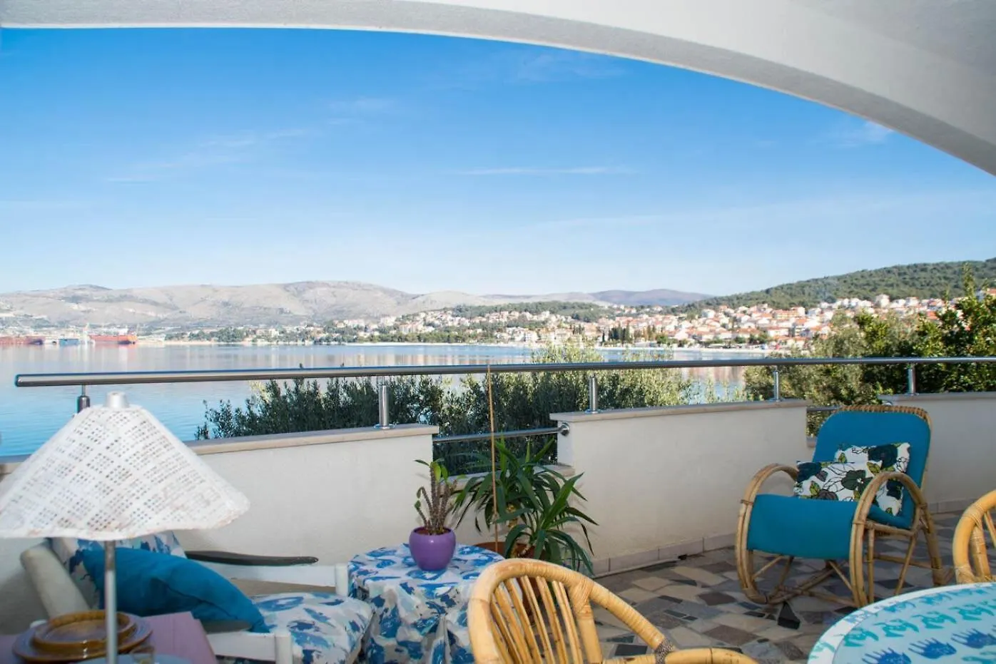Apartments Duga - Beachfront & Seaview Trogir Croatia