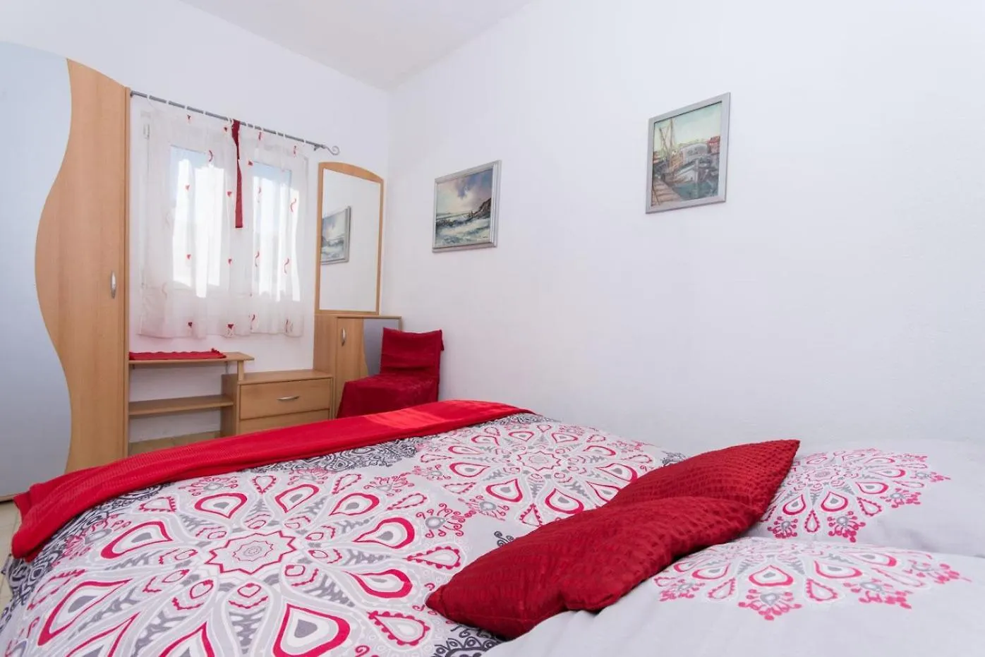 Apartments Duga - Beachfront & Seaview Trogir