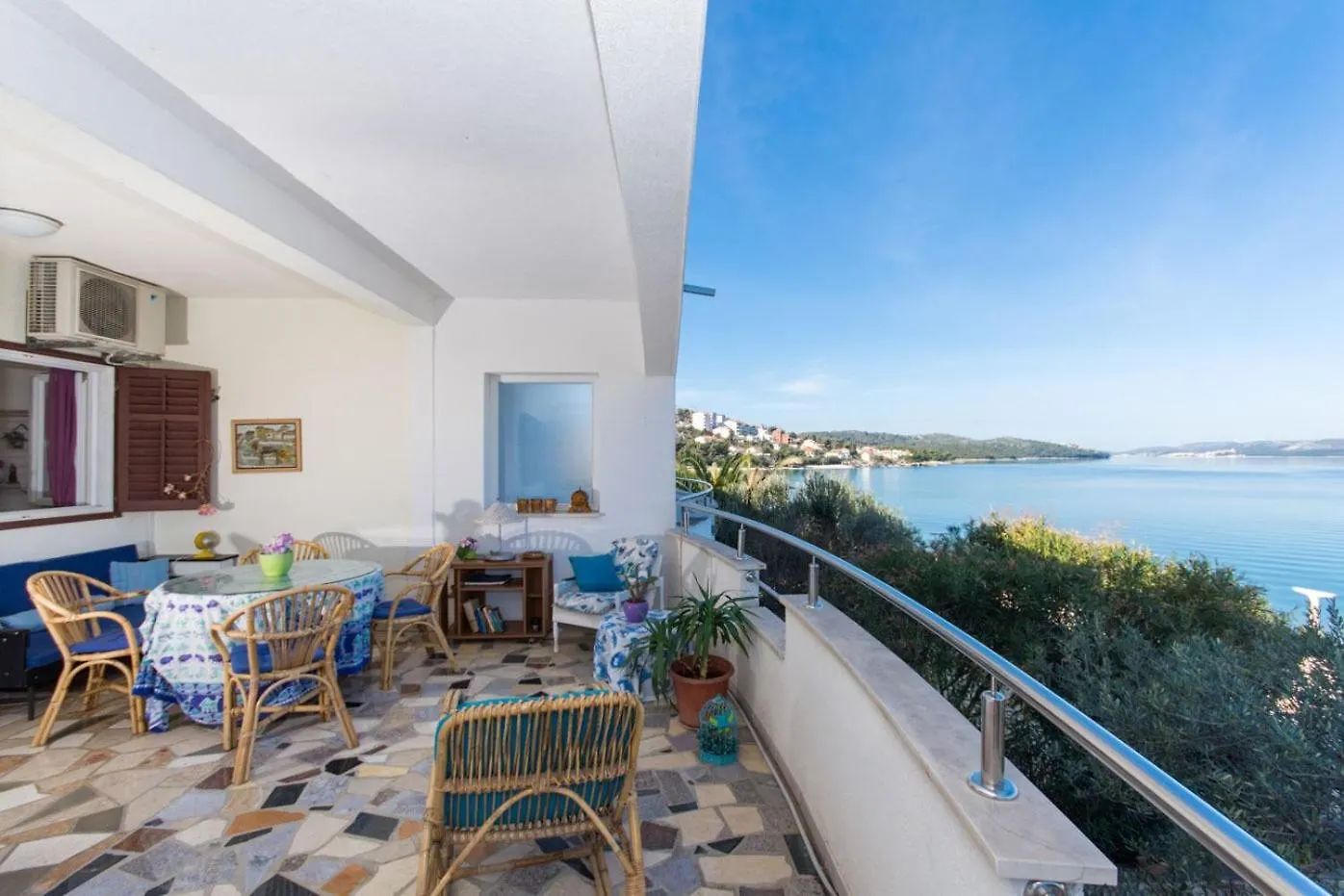 Apartments Duga - Beachfront & Seaview Trogir